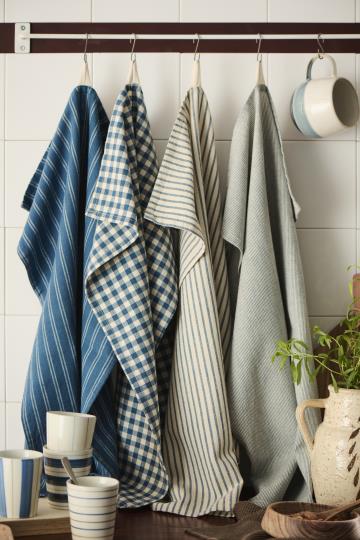 Viskestykke Carl – Natur med Mørkeblå Striber | 50 x 70 cm | 100% Bomuld