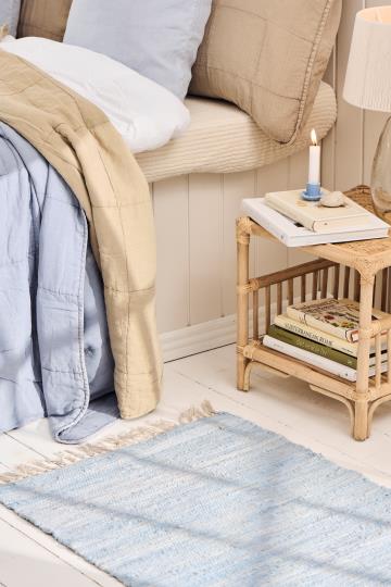 🧶 Kludeløber Lyseblå – Håndvævet Bomuldstæppe med Frynser | 60 x 120 cm