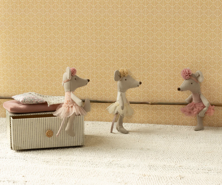 Ballerina Mouse, Little Sister – Yndefuld Dansemus fra Maileg