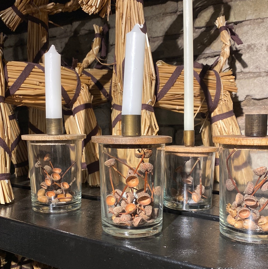 Stage glass for prayer lights with wooden lid