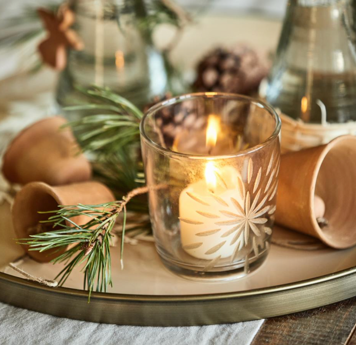Stand glass for tealights w/engraved star