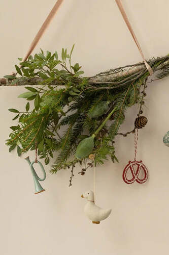 Metalophæng, Kringle - Strib