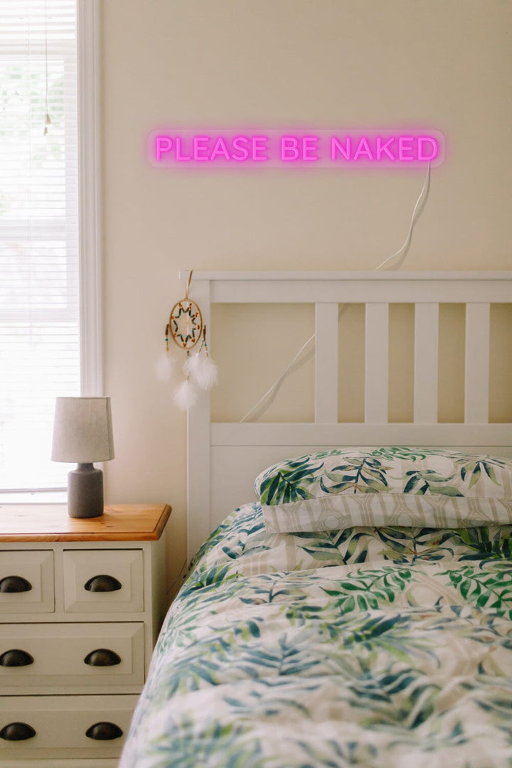 Neon LED skilt Please Be Naked Lampe By Invite Only Krusmølle